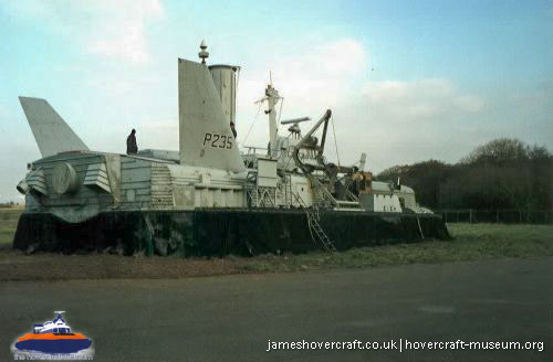 BH7 being moved to The Hovercraft Museum -  (credit: The <a href='http://www.hovercraft-museum.org/' target='_blank'>Hovercraft Museum Trust</a>).